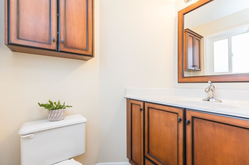 listing image 1100772740591724289