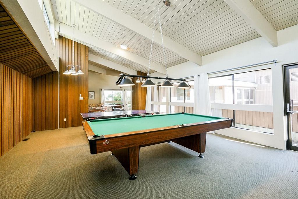 listing image 1104893142276244546