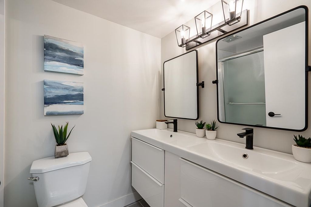 listing image 1108362142835416532