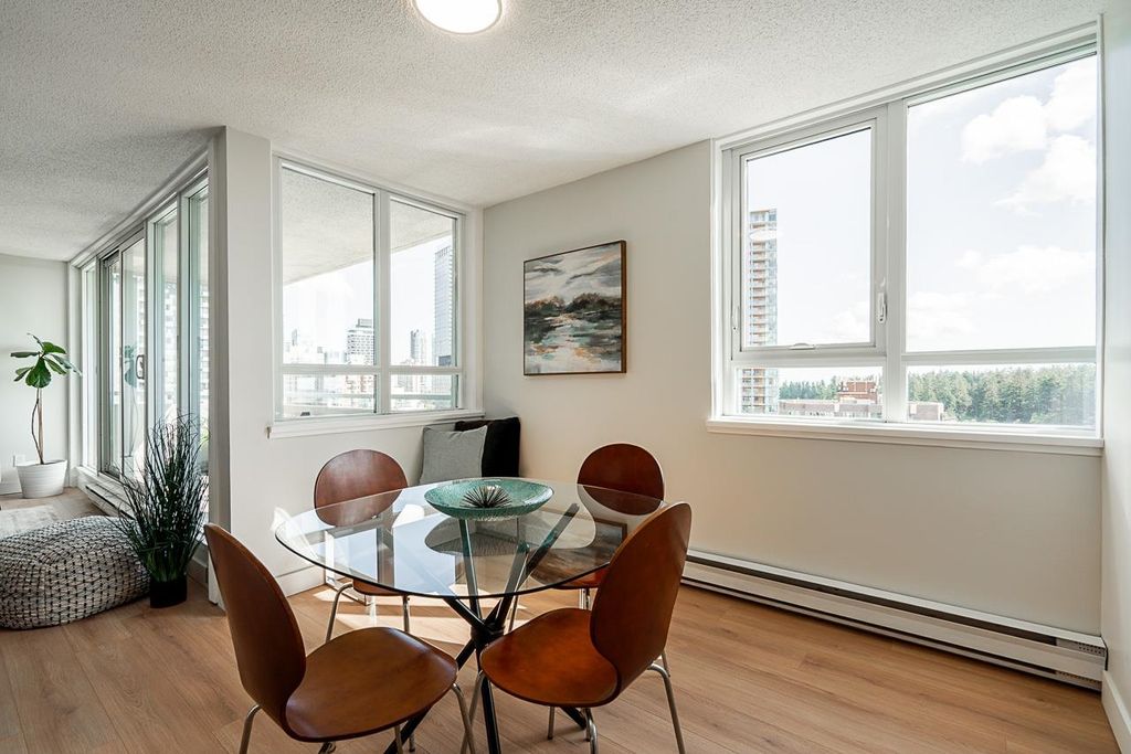 listing image 1104338029996943911