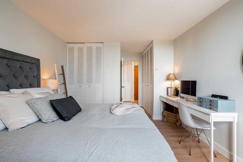 listing image 1103220949524433874