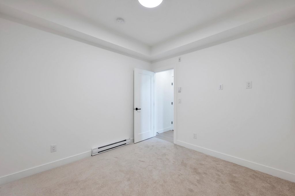 listing image 1103043425234742553