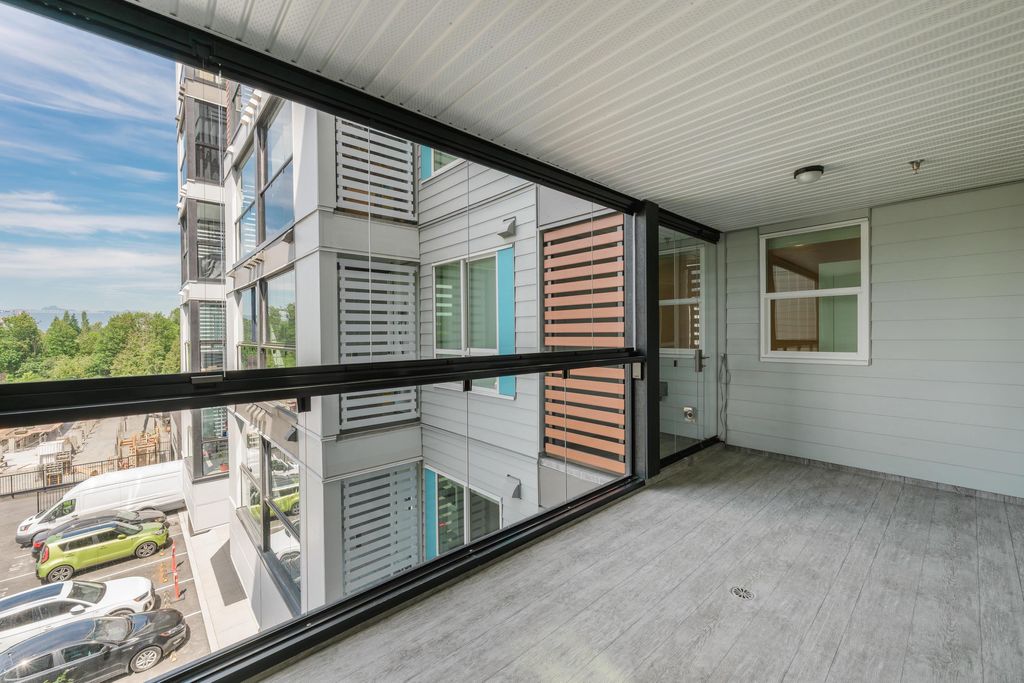 listing image 1102086648964479857
