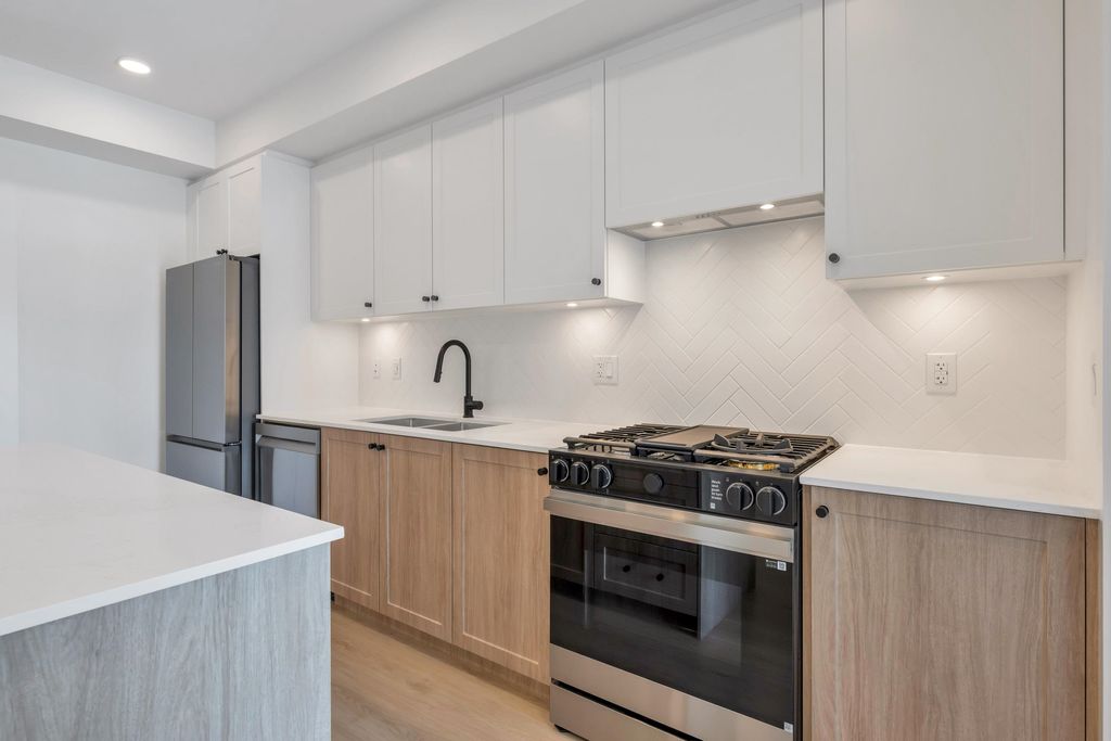 listing image 1100945239381107249