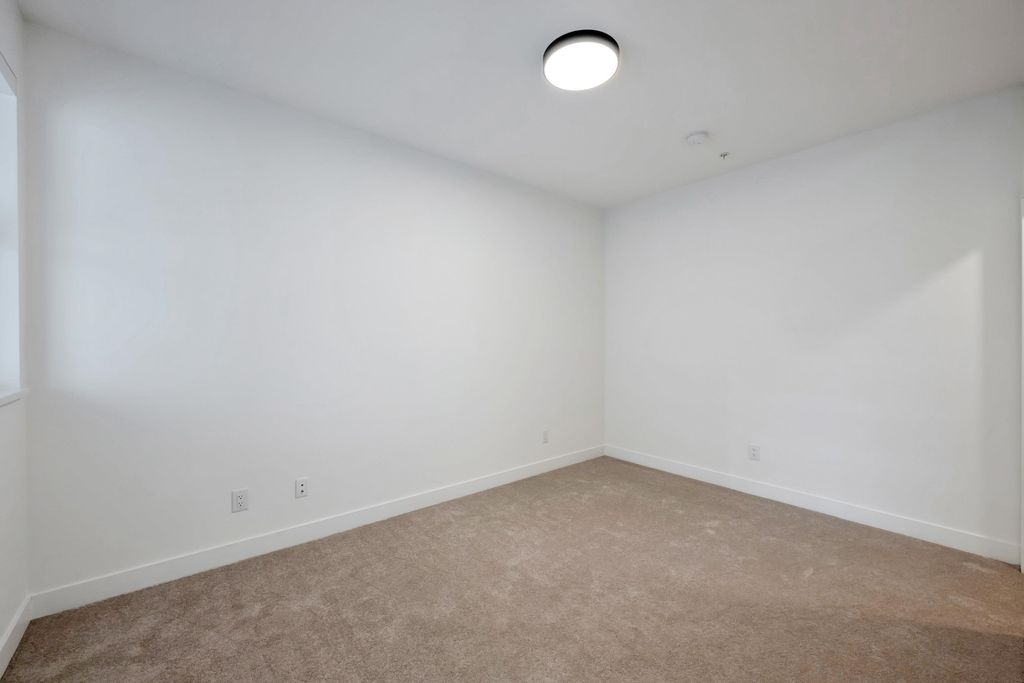 listing image 1108517330169235185