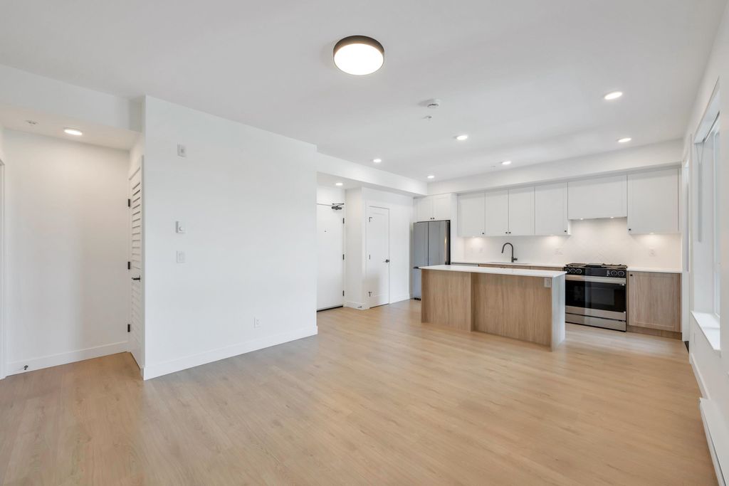listing image 1102804723235892870
