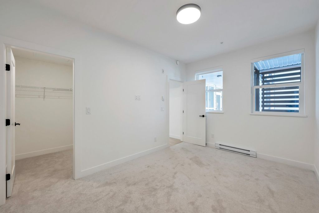 listing image 1104004776064111699