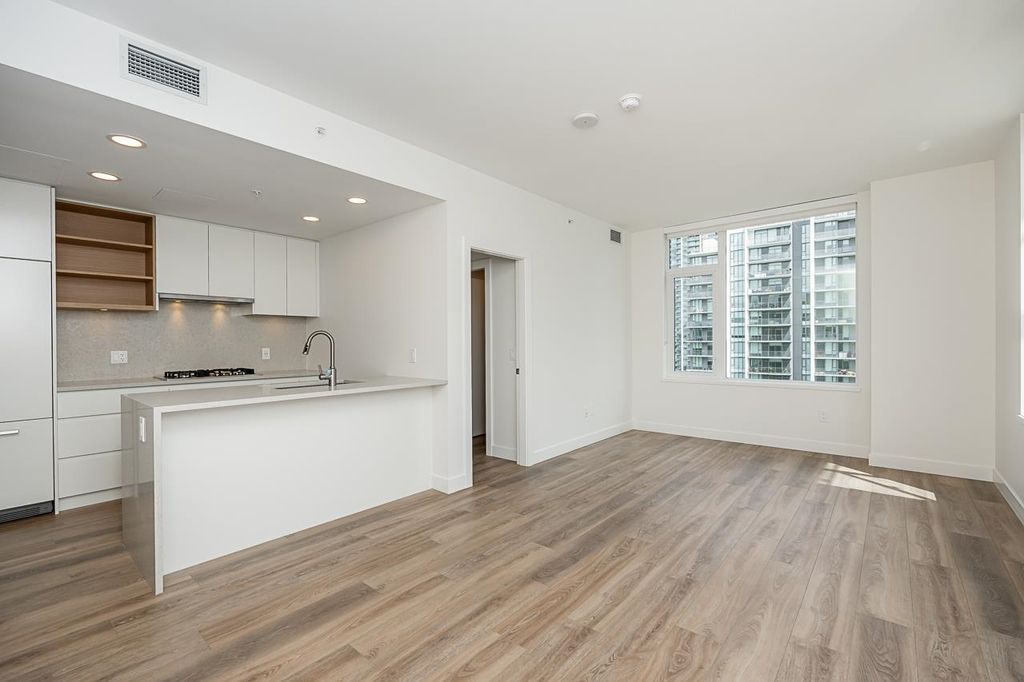 listing image 1108077782022830125