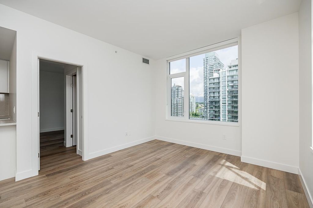 listing image 1101037930984959317