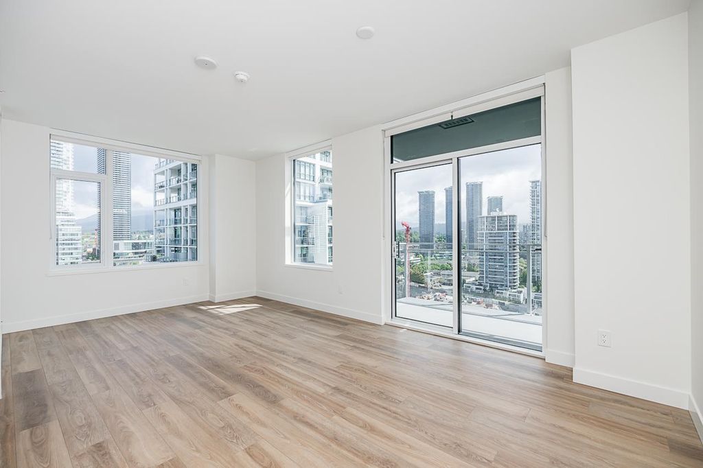 listing image 1105933033149110742