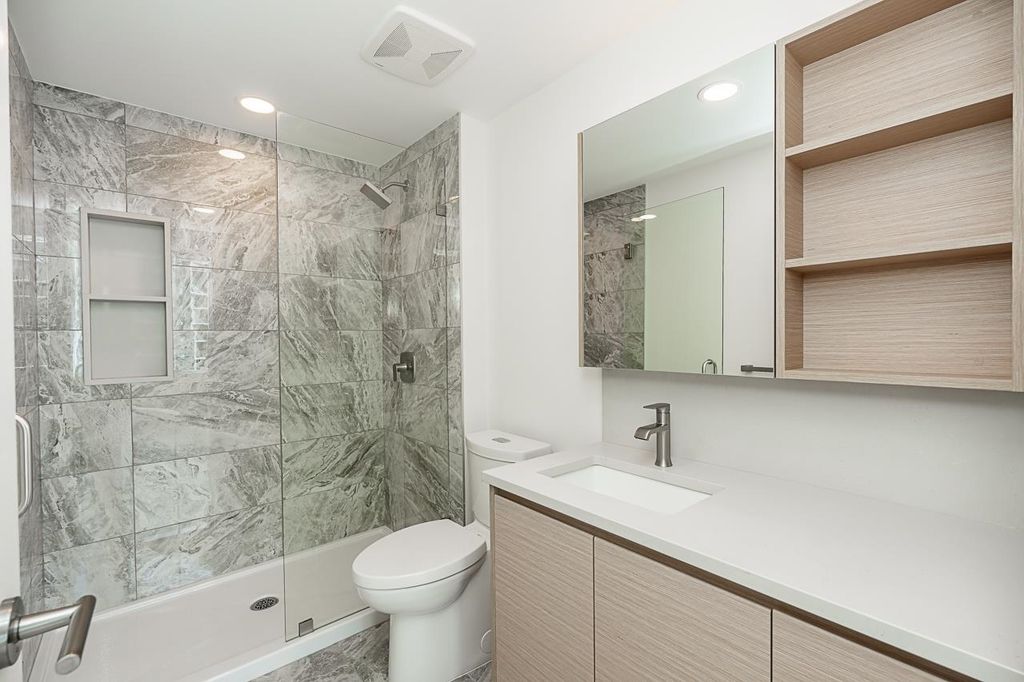 listing image 1102058042934657449
