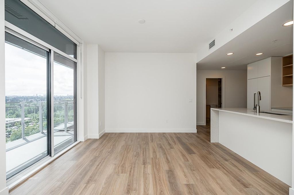 listing image 1106047514376238829