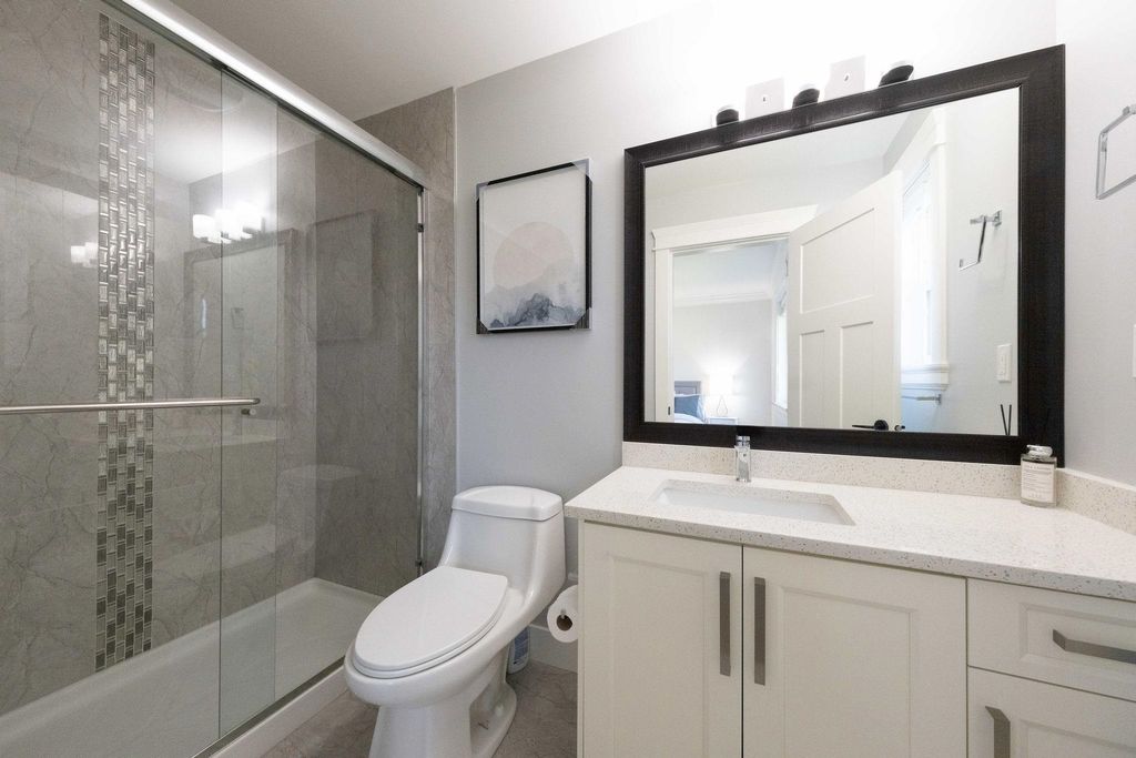 listing image 1108278808874701452