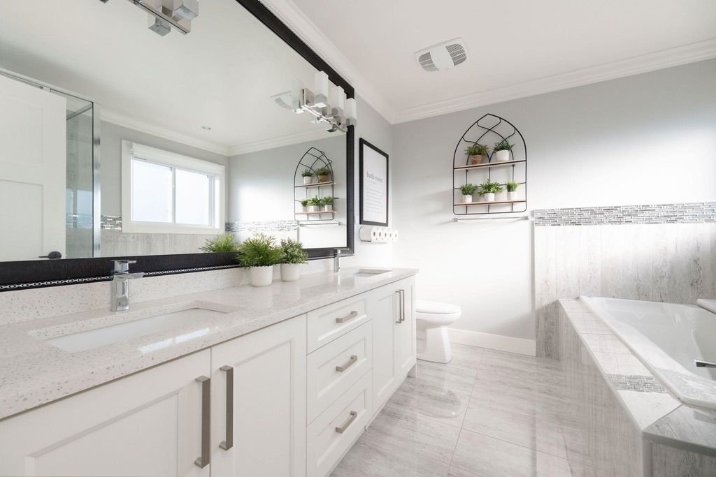 listing image 1102622661511937309