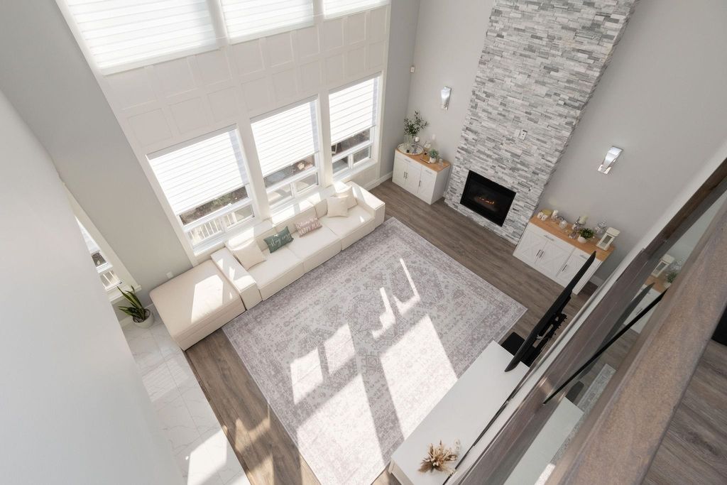 listing image 1109530070711548597