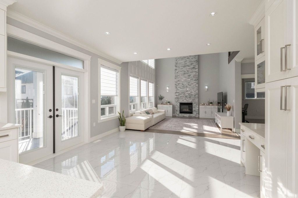 listing image 1100073020193426364