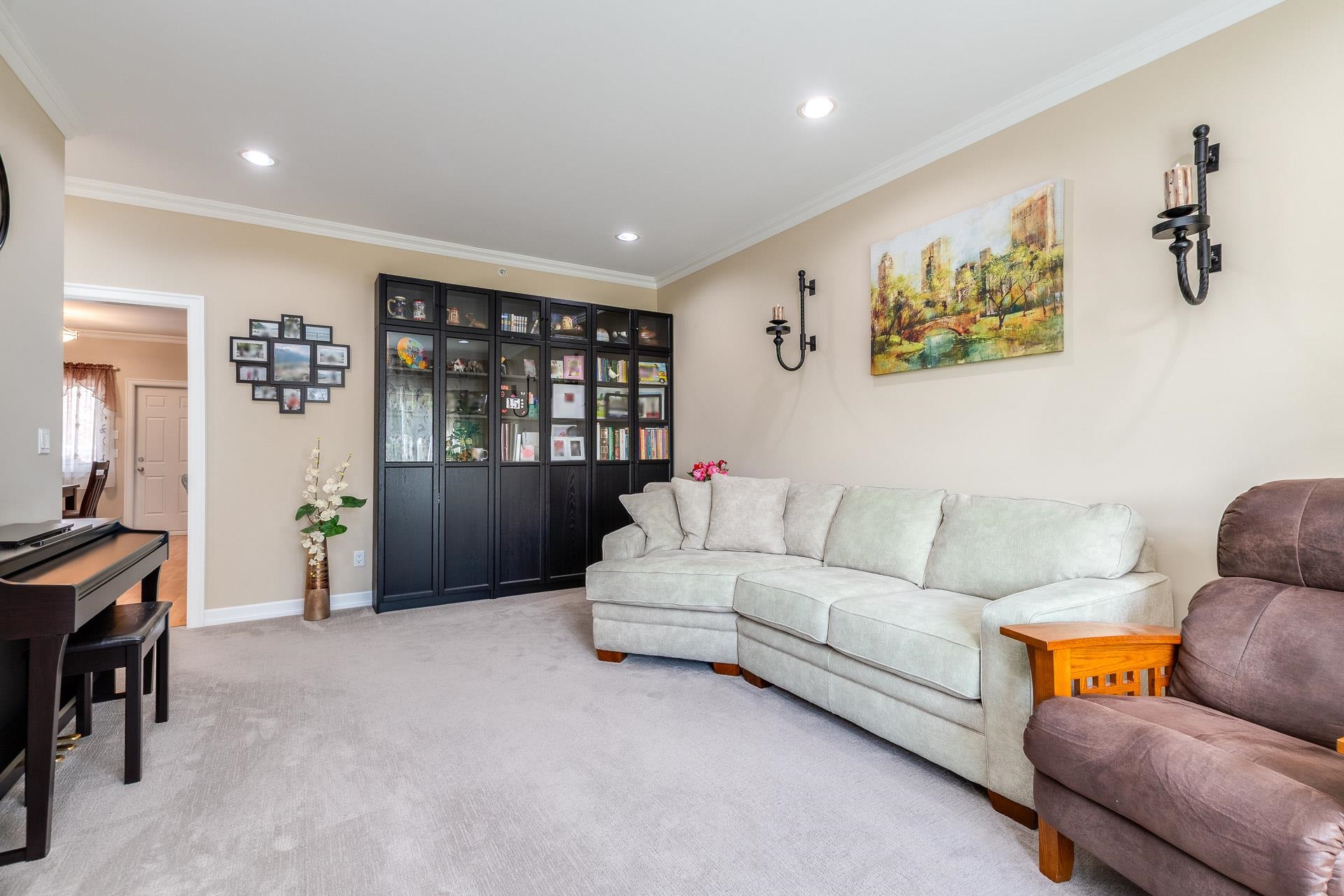 3339 Wellington Street