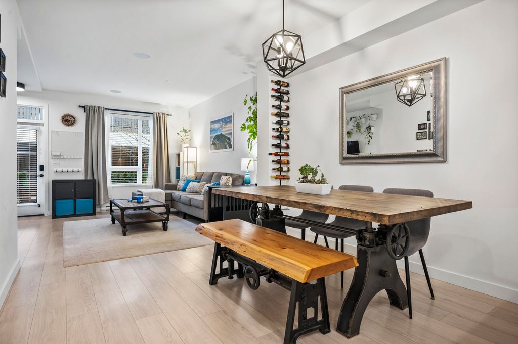 listing image 1105633681041075443