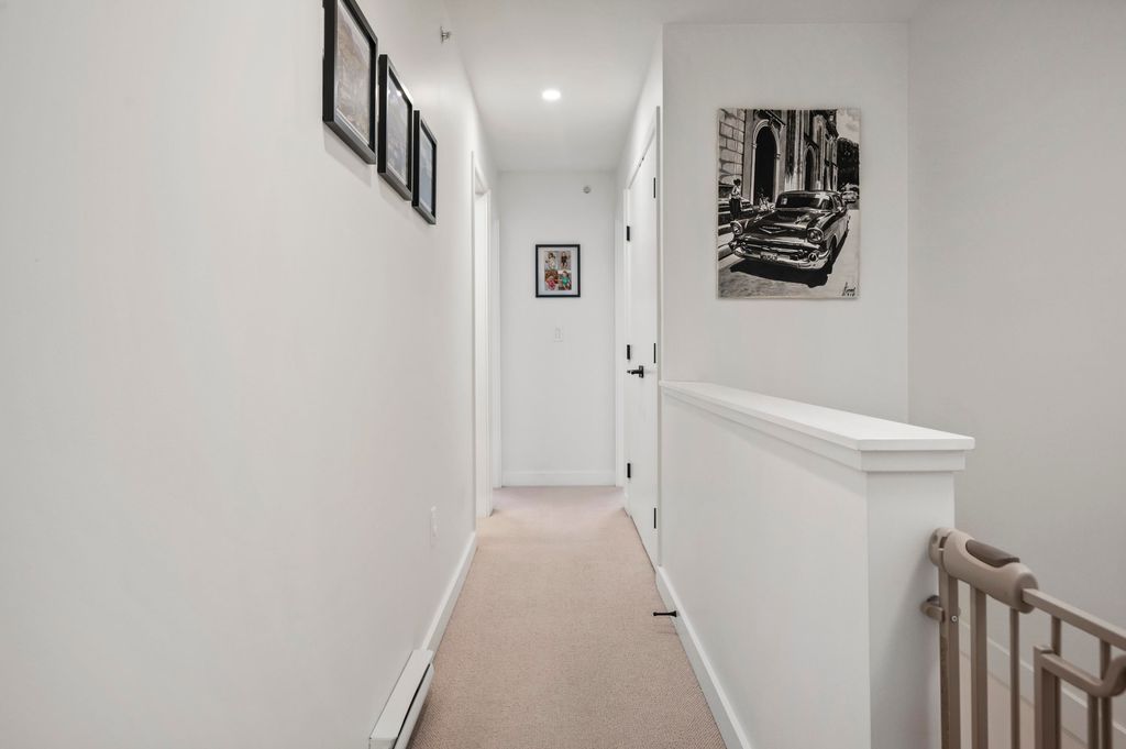 listing image 1108936640943464189