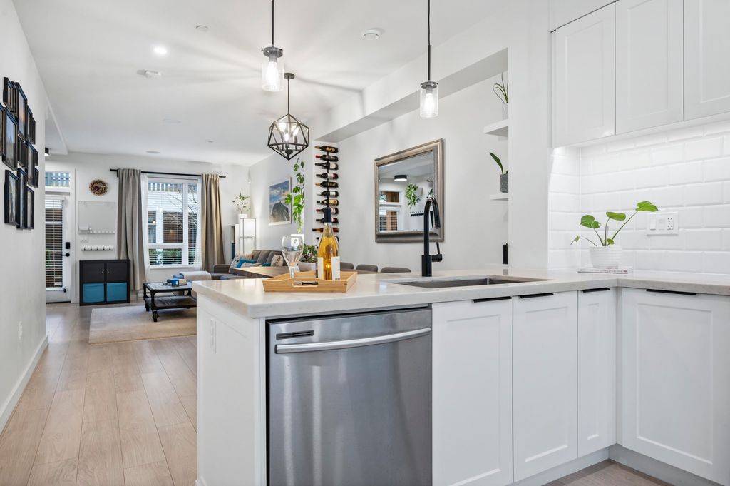 listing image 1105251550642720699