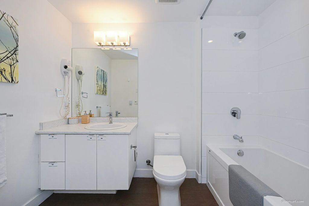 listing image 1103253624274300925