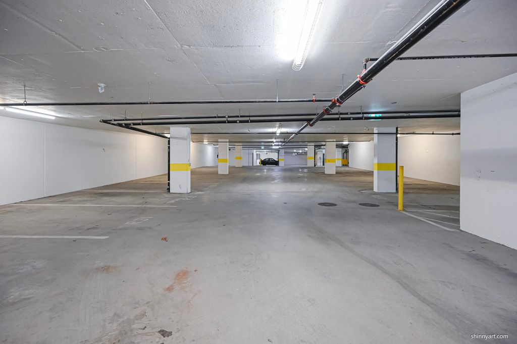 listing image 1102238787842202826