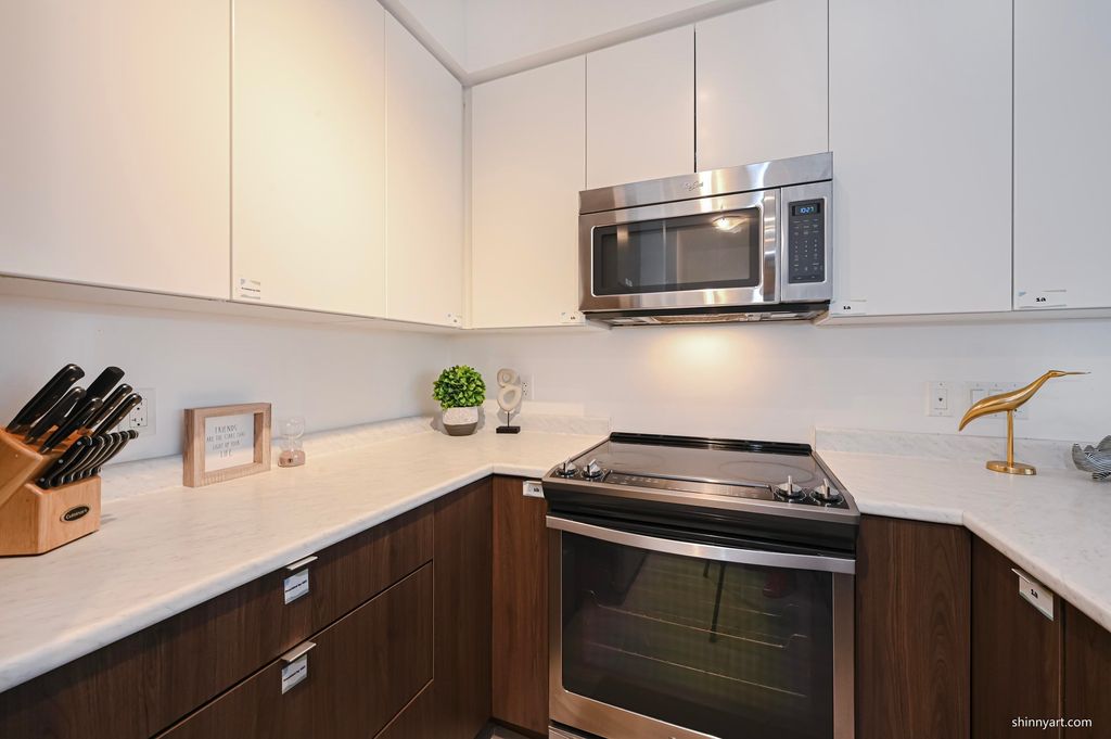 listing image 1105483290429690316