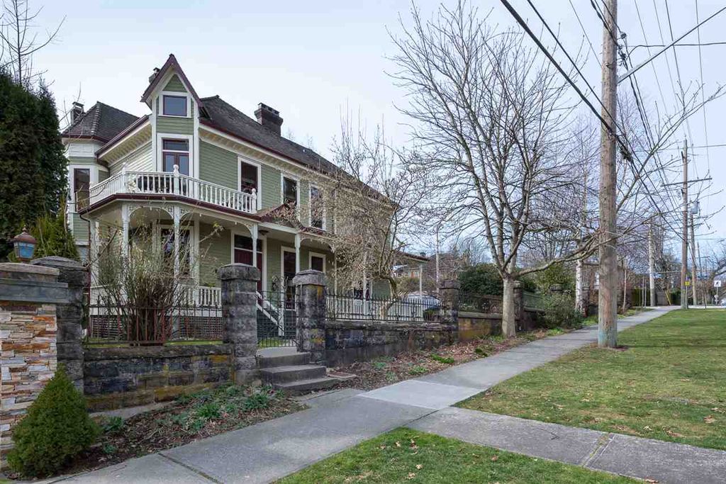 listing image 1106787590694912287