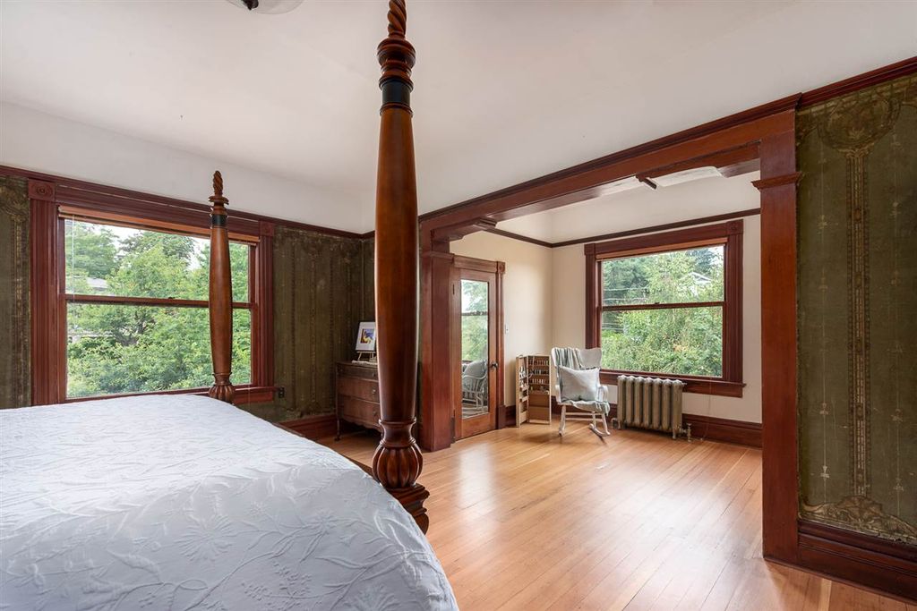 listing image 1104082889296855344