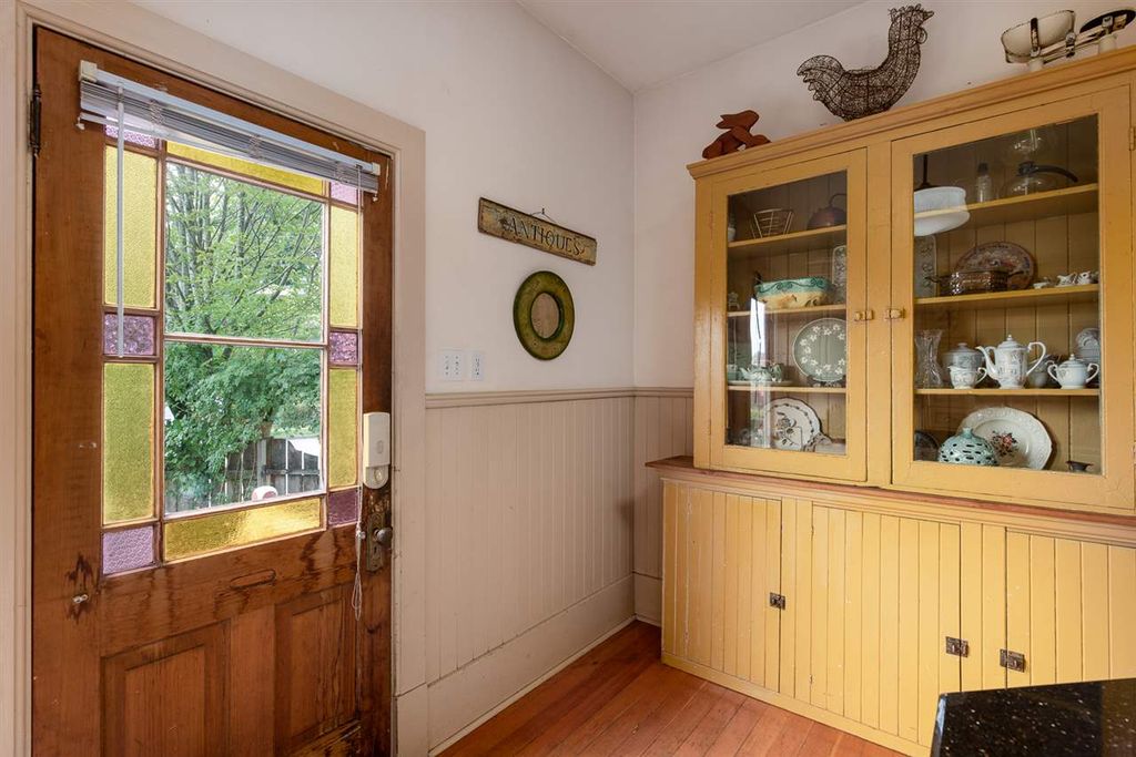 listing image 1105841537679773026