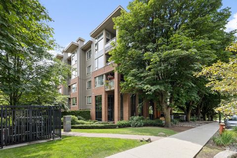 139 W 22nd Street 304 North Vancouver BC V7M 0B5