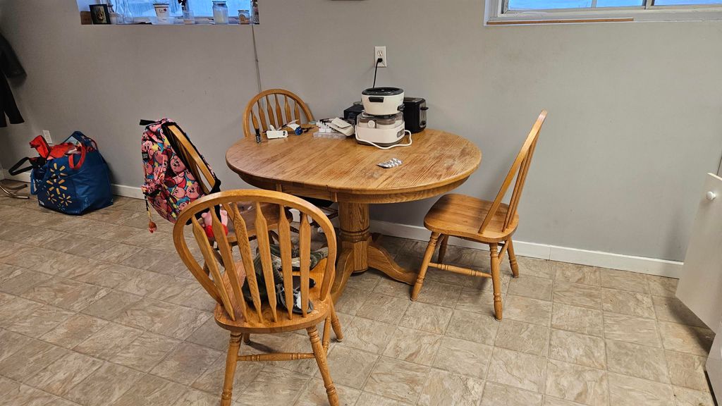 listing image 1103853482253489951