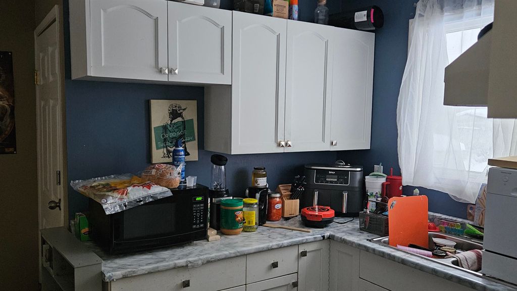listing image 1104818536019238883