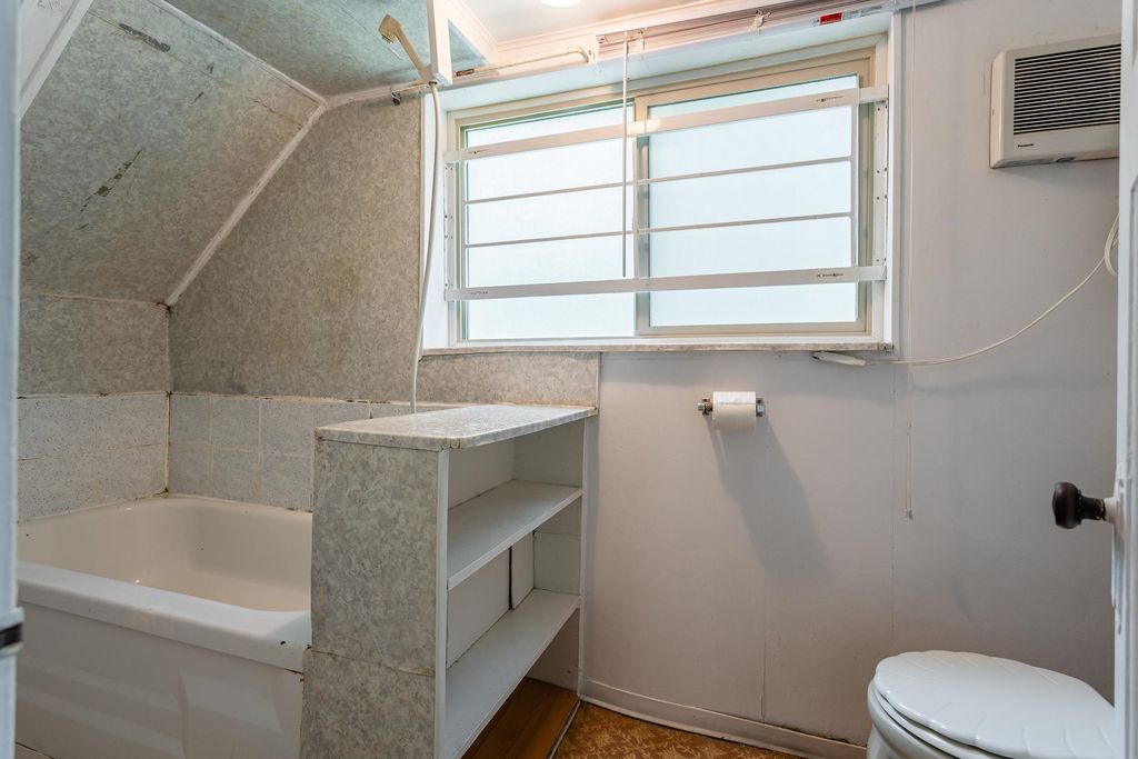 listing image 1109539545094258407