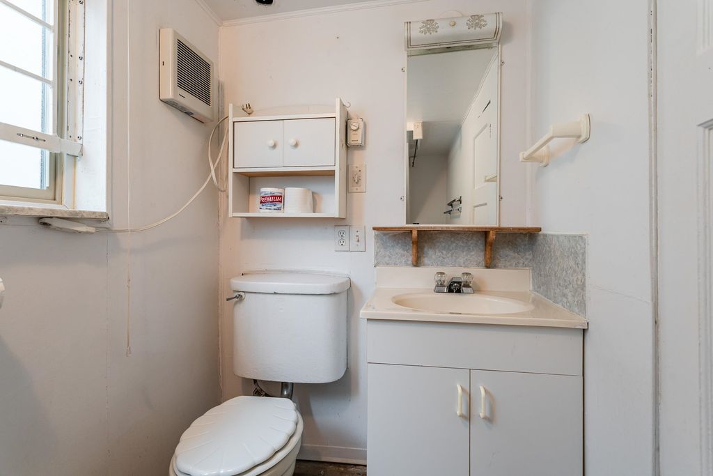 listing image 1109452651885569157