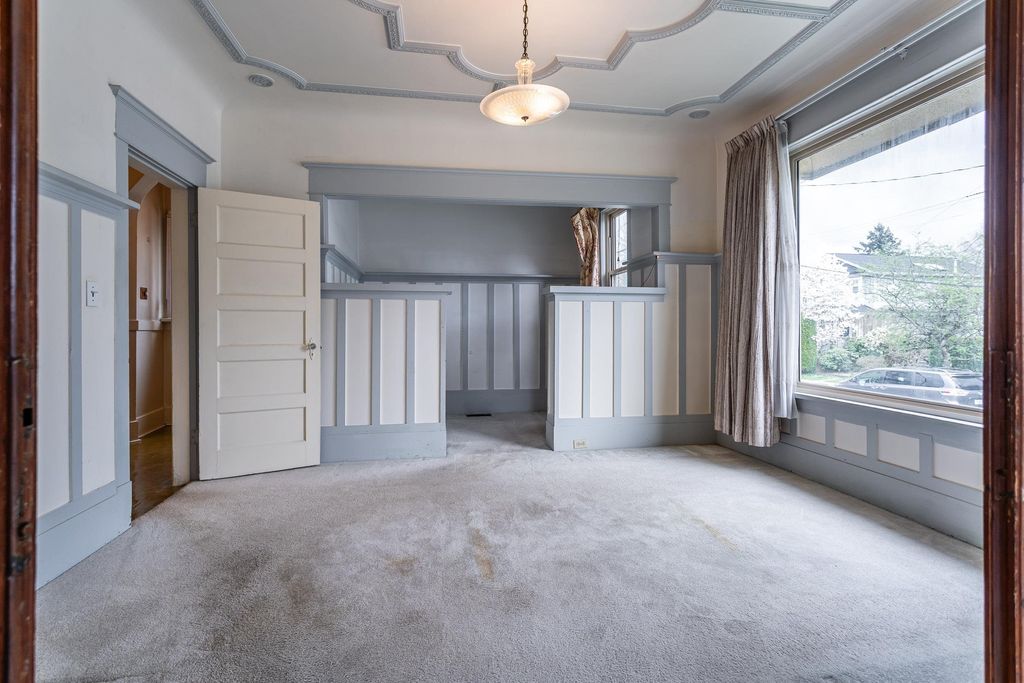 listing image 1106338700396537568