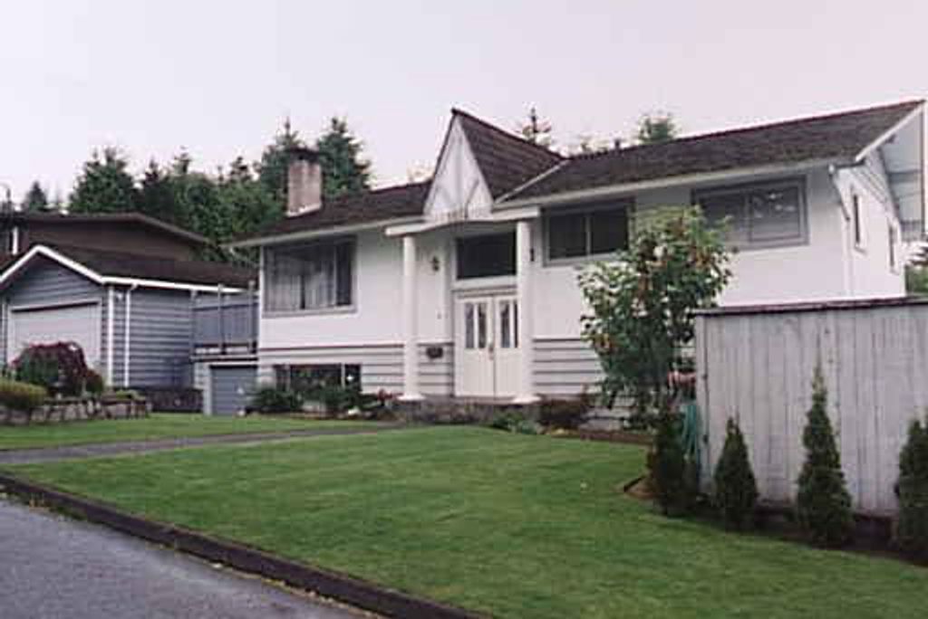 listing image 1104793256186729606