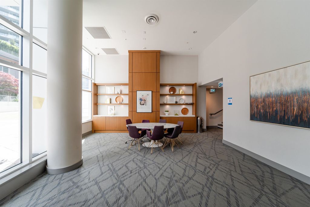 listing image 1107563792767936260