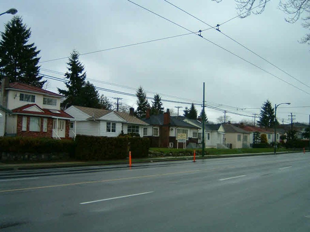 listing image 1107120400406991039