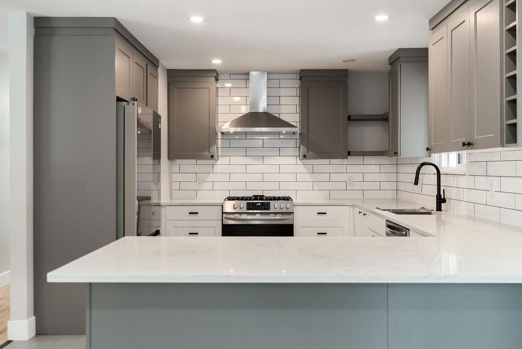 Photo of 21139 Cook Avenue, Maple Ridge, BC V2X 7P7 (MLS # R3153894)