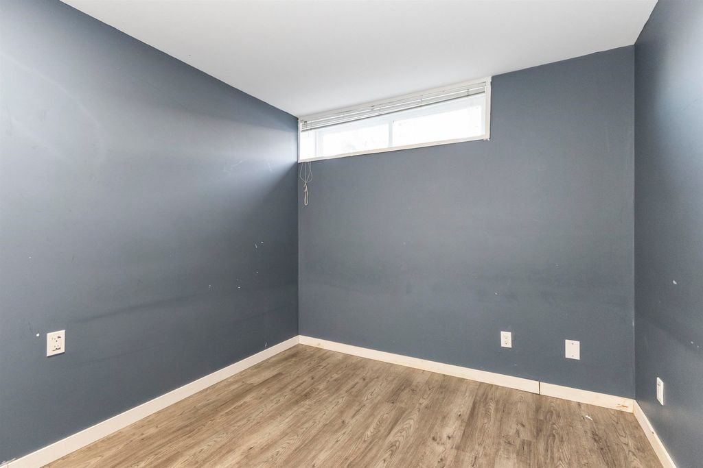 listing image 1105314863945050452