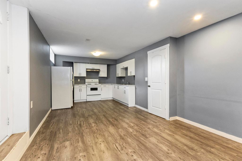 listing image 1109161268530960024