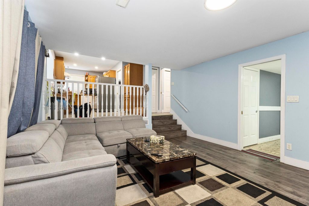 listing image 1105941886569565195