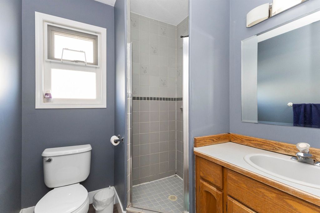 listing image 1104305458156280615