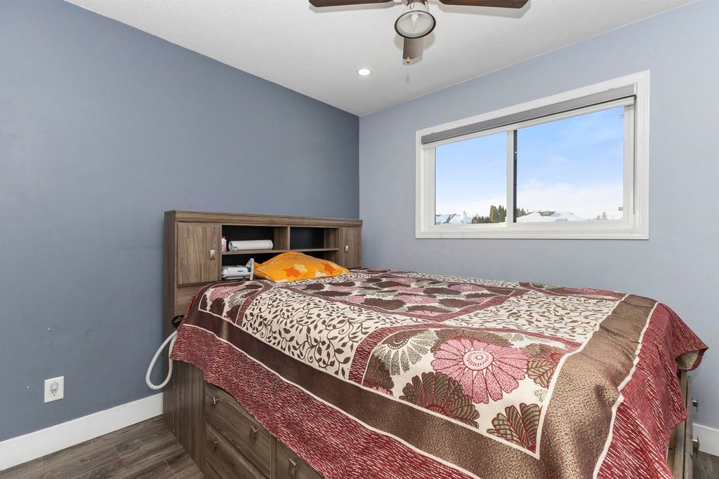 listing image 1107939102075299123