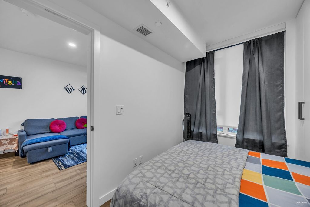 listing image 1103084059149142235