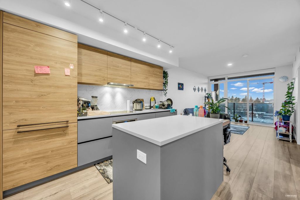 listing image 1106147791123261990