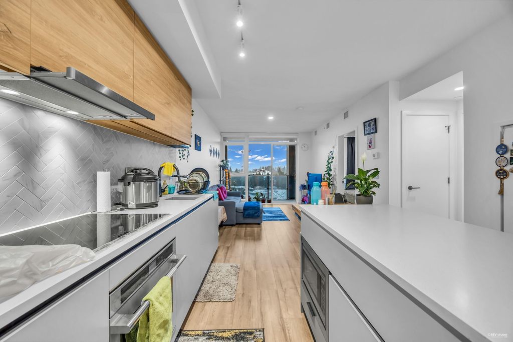 listing image 1109787994742674064