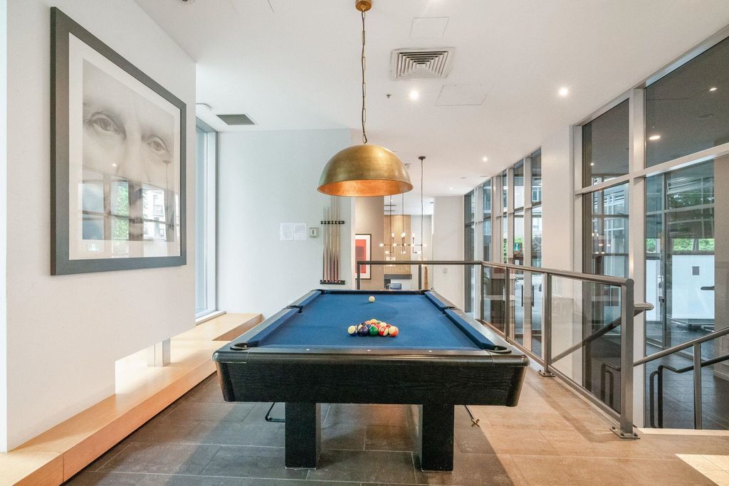 listing image 1100259992378218883