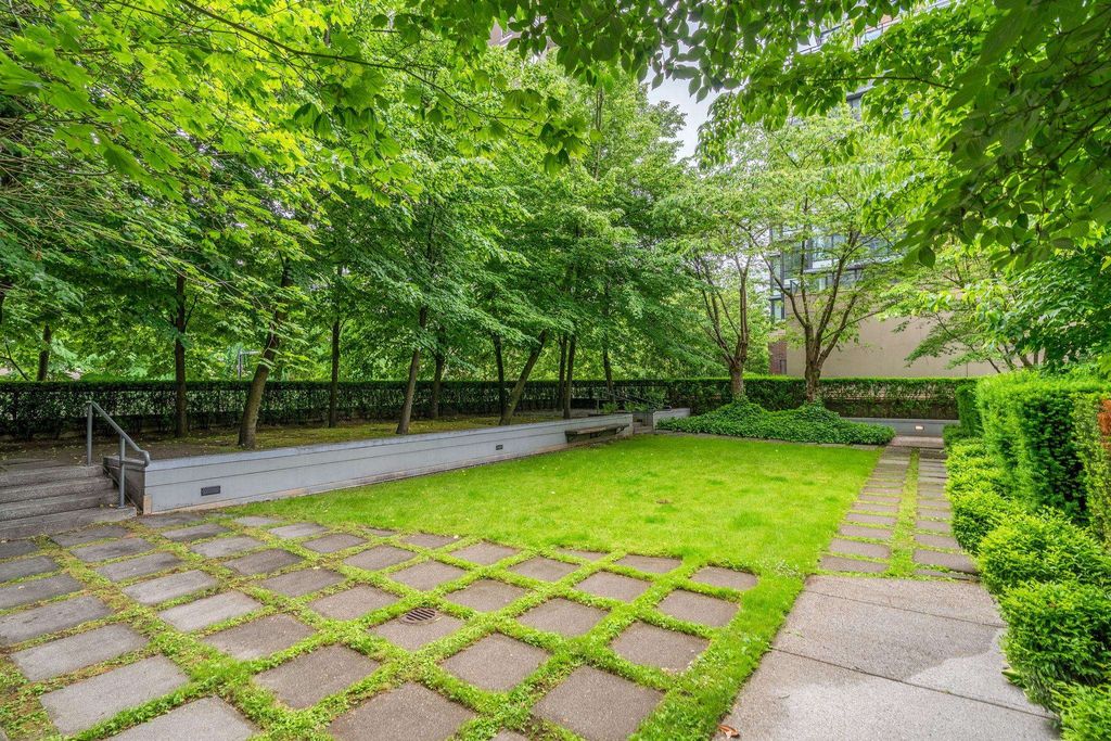 listing image 1109673040793028238